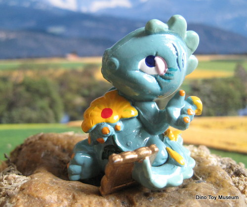 Holly Herz-Schmerz�i���G�����j