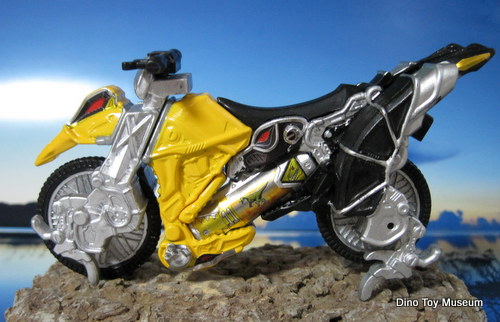 �f�B�m�`�F�C�T�[