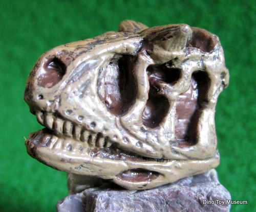 �J���m�^�E���X