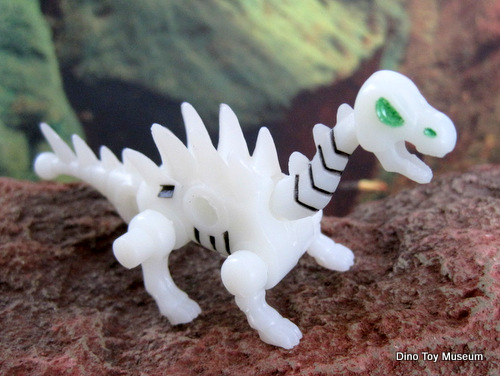 �A�O�X�e�B�j�A